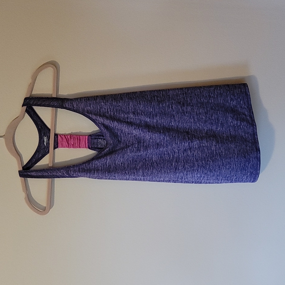 Avia workout top
